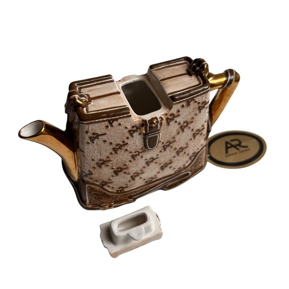 NWT Annie Rowe The Village Western House Collectible Purse Teapot - Picture 11 of 12